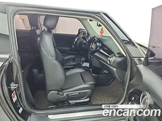 MINI Hatch 2016 thumb 5