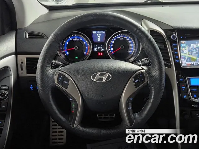 Hyundai i30 2012 thumb 8
