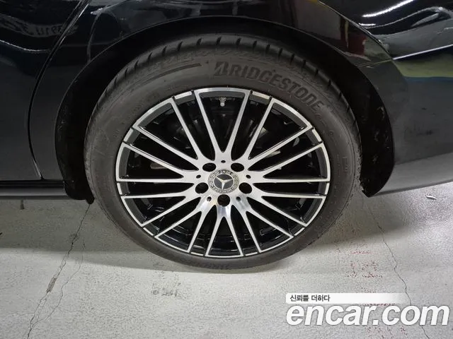 Mercedes-Benz C-Класс 2024 thumb 5
