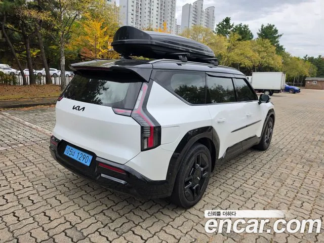 Kia EV9 2023 thumb 6