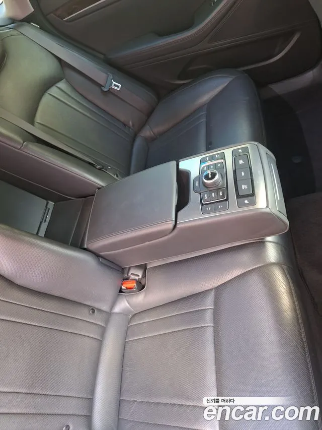 Hyundai Genesis 2016 thumb 6