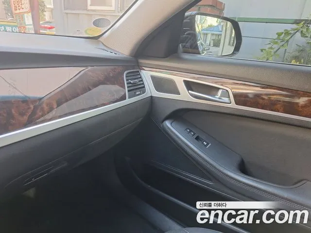 Hyundai Genesis 2016 thumb 9