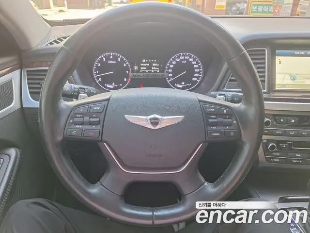 Hyundai Genesis 2016 thumb 10