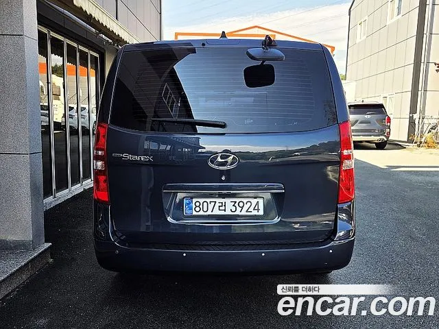 Hyundai Starex 2018 thumb 4