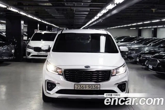 Kia Carnival 2020 thumb 2