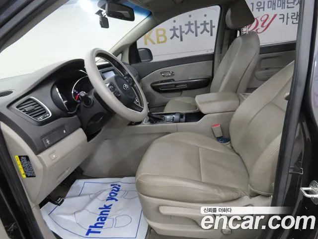Kia Carnival 2017 thumb 9