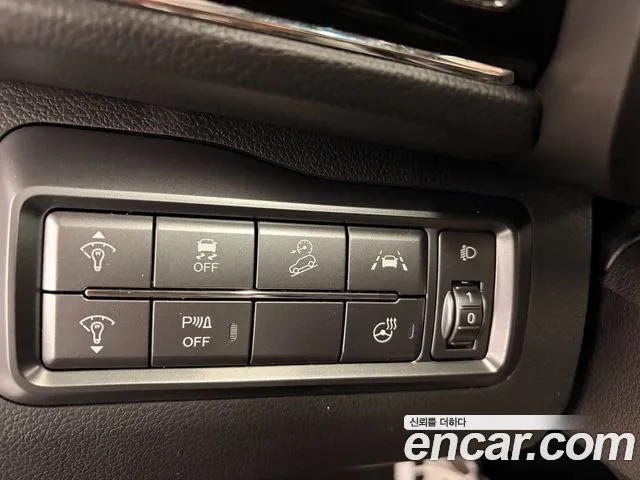 KG_Mobility_Ssangyong TIBOLI 2020 thumb 7