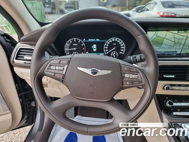 Genesis G90 2016 thumb 6