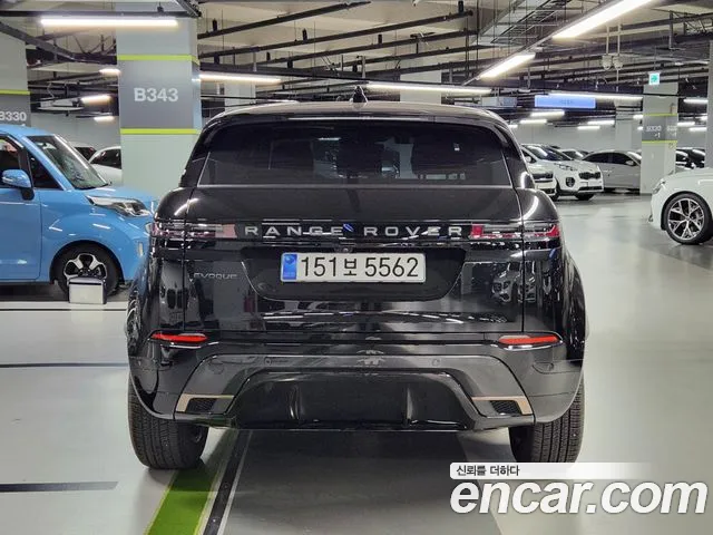 Land Rover Range Rover Evoque 2025 thumb 3