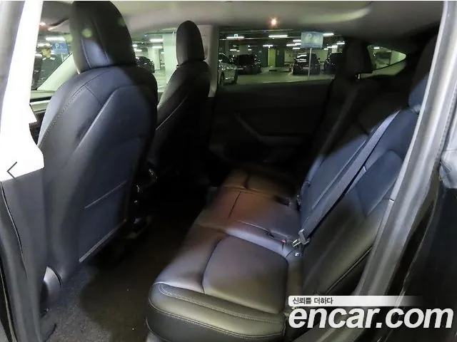 Tesla Model Y 2021 thumb 7