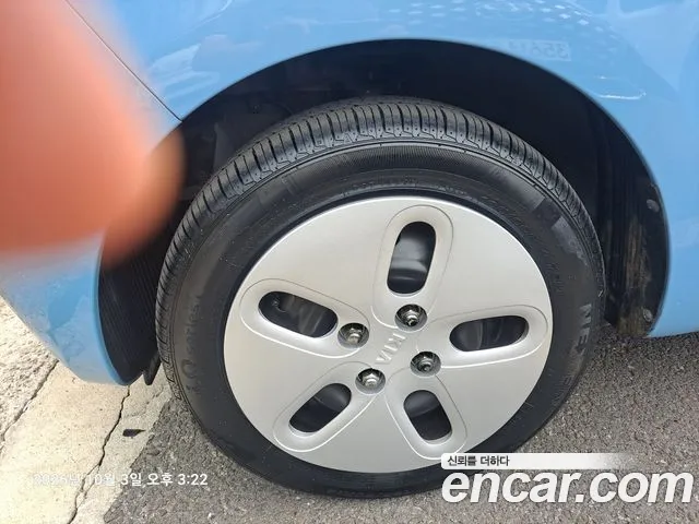 Kia Ray 2012 thumb 12