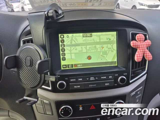 Hyundai Starex 2017 thumb 10