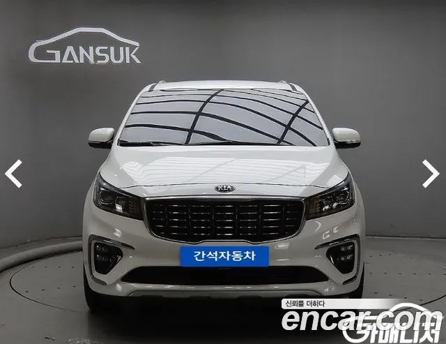 Kia Carnival 2018 thumb 2
