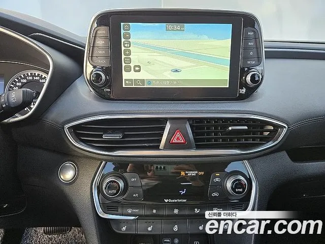 Hyundai Santa Fe 2019 thumb 9