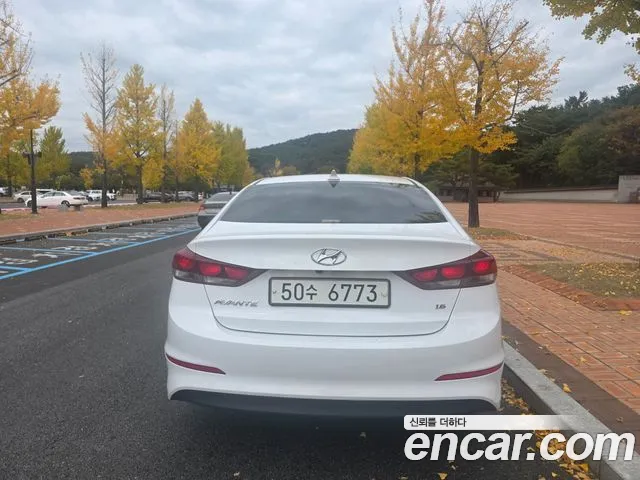 Hyundai Avante 2018 thumb 4