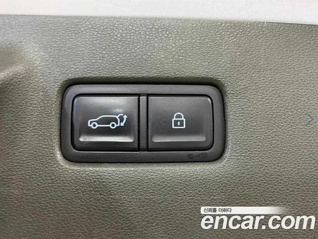 Hyundai Santa Fe 2025 thumb 9