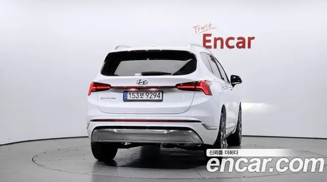 Hyundai Santa Fe 2023 thumb 4