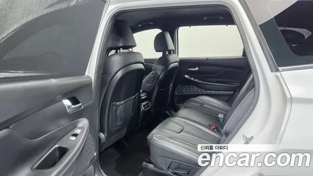 Hyundai Santa Fe 2023 thumb 11