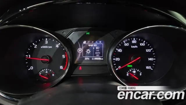 Kia Carnival 2016 thumb 8