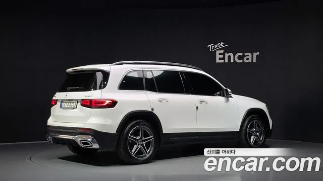 Mercedes-Benz GLB 2023 thumb 2