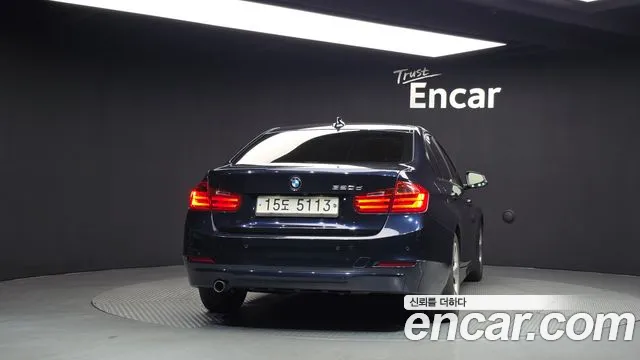 BMW 3-Series 2015 thumb 4