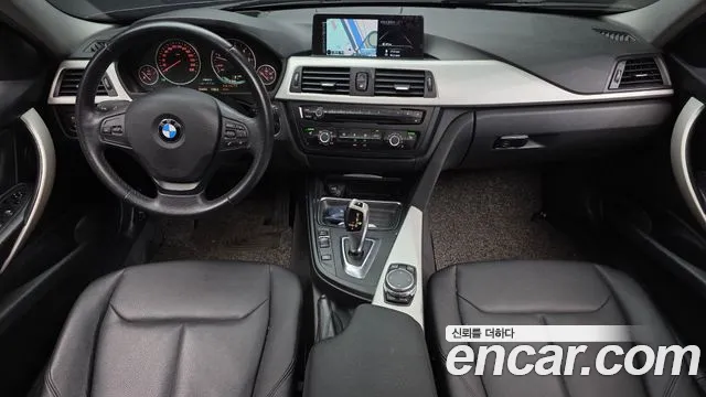 BMW 3-Series 2015 thumb 7