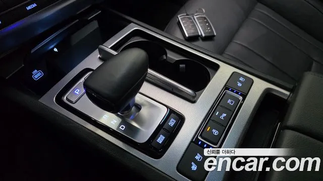 Genesis G80 2019 thumb 9