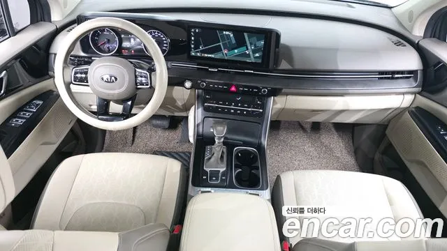 Kia Carnival 2021 thumb 7