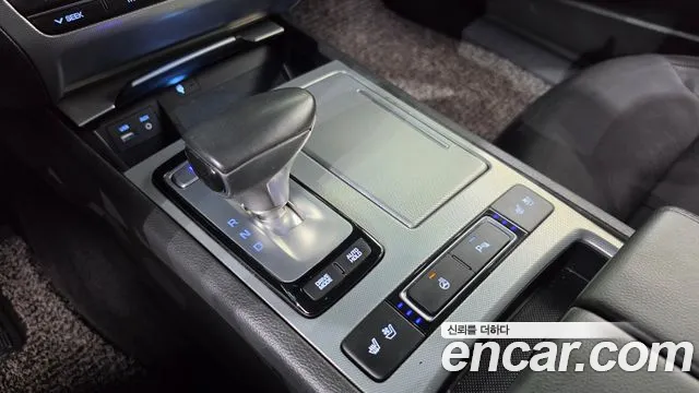 Genesis G80 2016 thumb 9