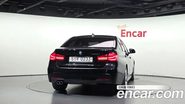 BMW 3-Series 2016 thumb 5