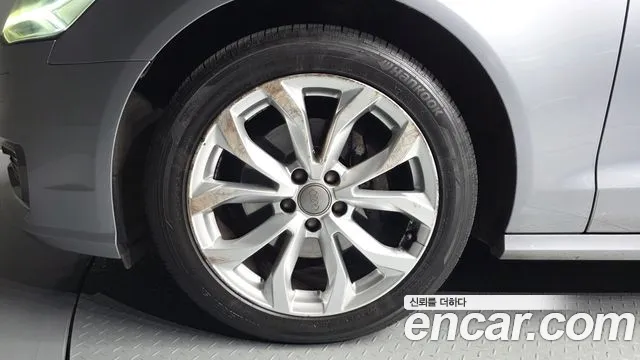 Audi A6 2016 thumb 5