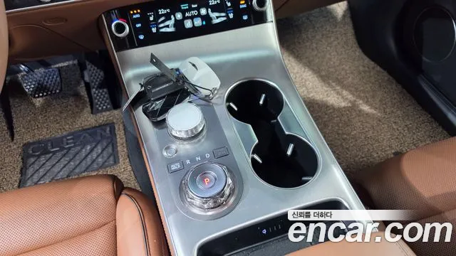 Genesis GV70 2024 thumb 9