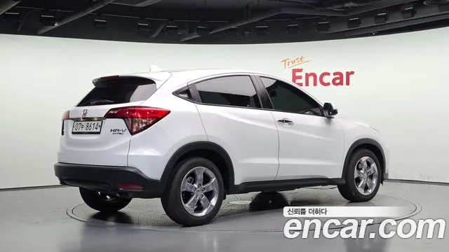 Honda HR-V 2018 thumb 2