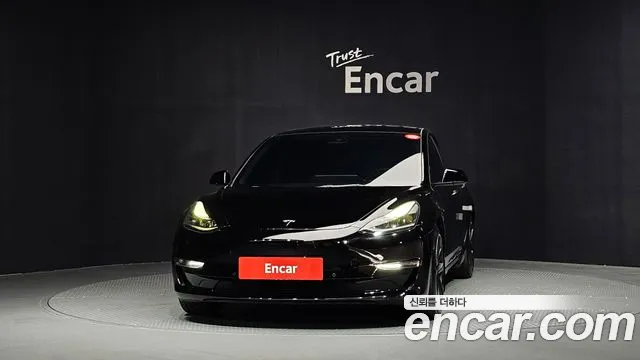 Tesla Model 3 2022 thumb 3