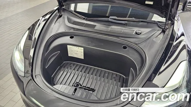 Tesla Model 3 2022 thumb 6