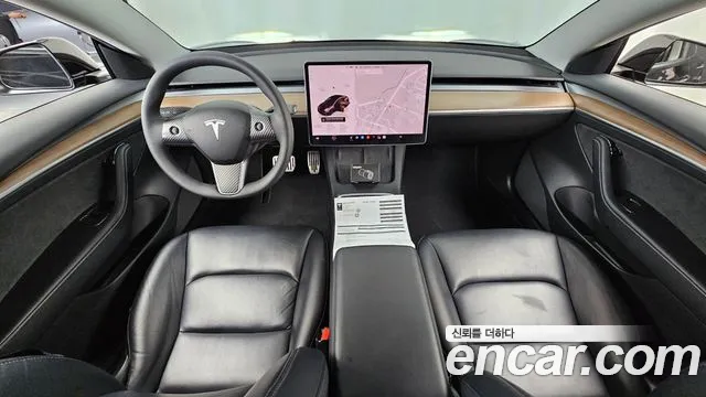 Tesla Model 3 2022 thumb 7