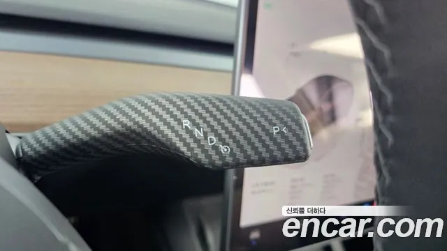 Tesla Model 3 2022 thumb 9