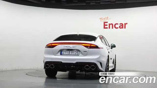 Kia Stinger 2019 thumb 4