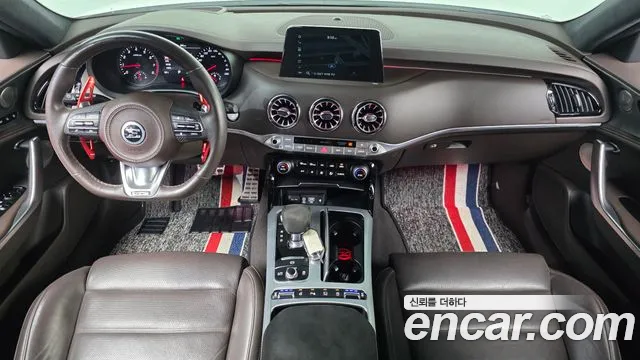 Kia Stinger 2019 thumb 7