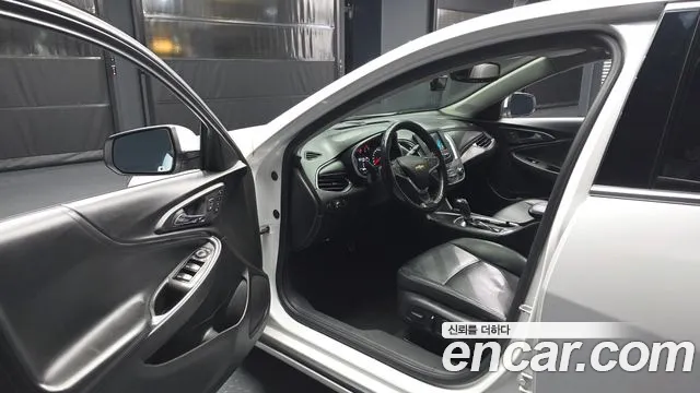 ChevroletGMDaewoo Malibu 2017 thumb 10