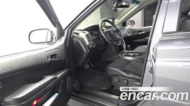 KG_Mobility_Ssangyong KORANDO 2013 thumb 10