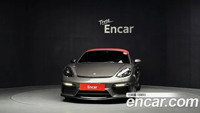 Porsche Cayman 2017 thumb 3