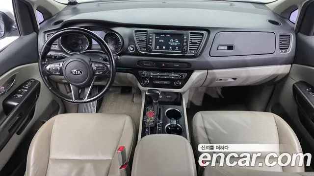 Kia Carnival 2019 thumb 7