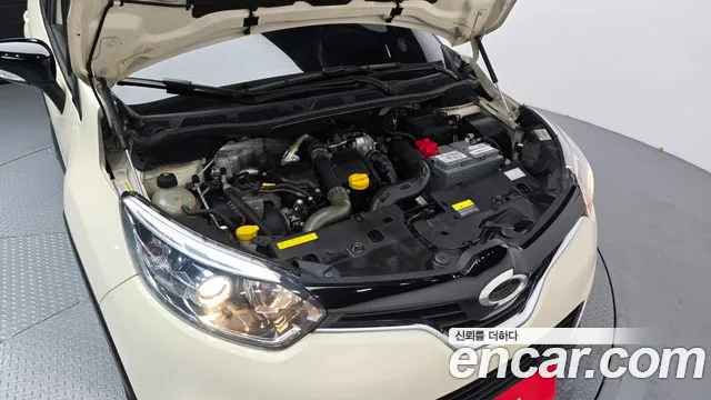 Renault-KoreaSamsung Captur 2015 thumb 6