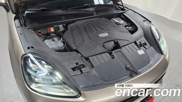 Porsche Cayenne 2019 thumb 6