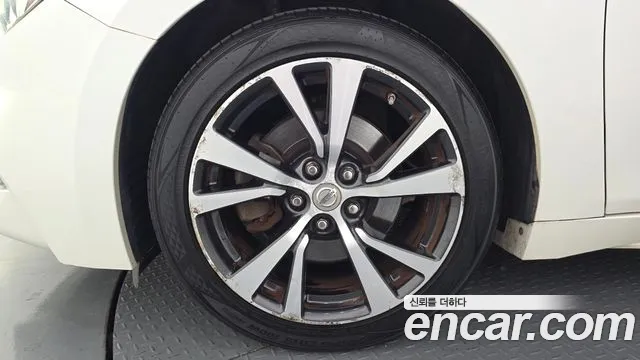 Nissan Maxima 2016 thumb 5