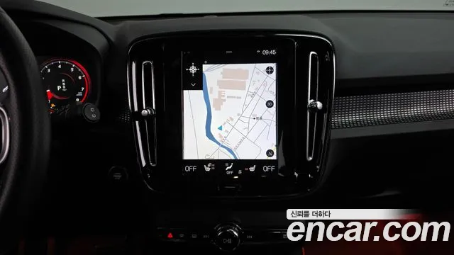 Volvo XC40 2019 thumb 12