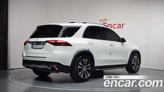 Mercedes-Benz GLE 2026 thumb 2