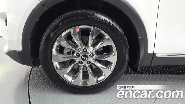 Kia Sorento 2017 thumb 5