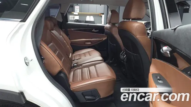 Kia Sorento 2017 thumb 12